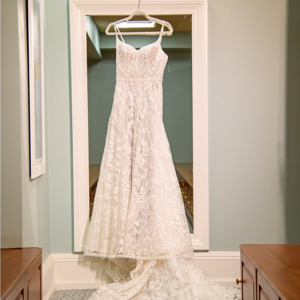 Dany Tabet Valencia Wedding Dress - Picture 2 of 9